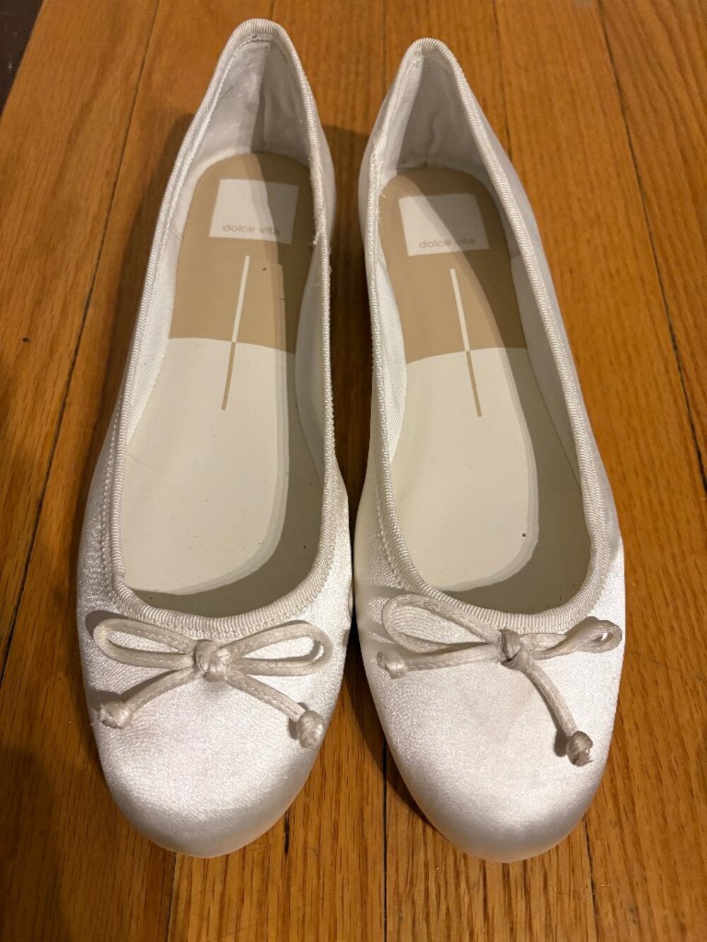 Dolce Vita Ritla Ballet Flats in White Satin, Size 7